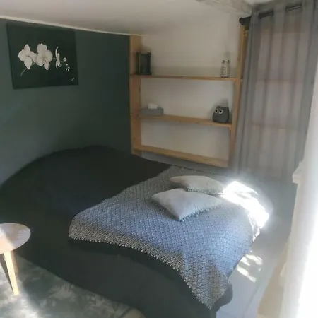 Cabanon Atypique 公寓